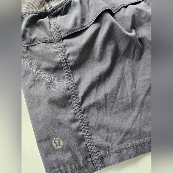 Lululemon All Sport Short Gray Coal / Coal Wee Stripe Size 4 Jogging Training - Picture 7 of 14
